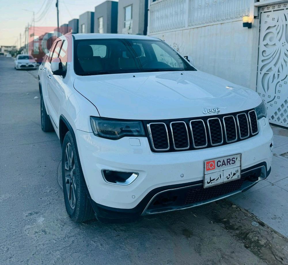 جيب جراند شيروكي